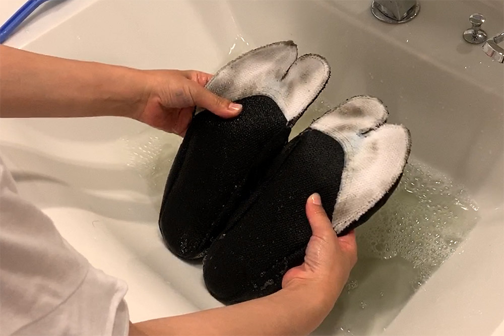 草鞋掛け足袋の洗い方